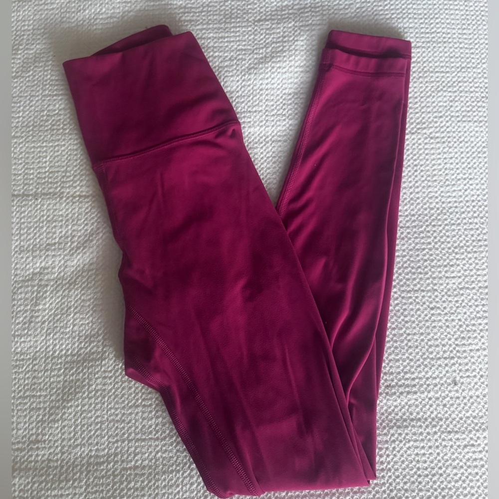 Haynuts essential leggings.High waisted buttery soft. Color- Persion in W small.